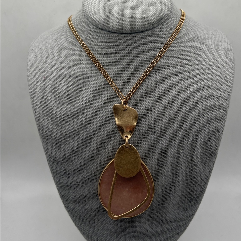 universal thread pink pendant necklace 30” + 3” extender 30 inches to 33 inches